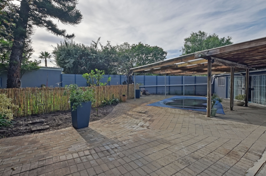 3 Bedroom Property for Sale in Table View Western Cape
